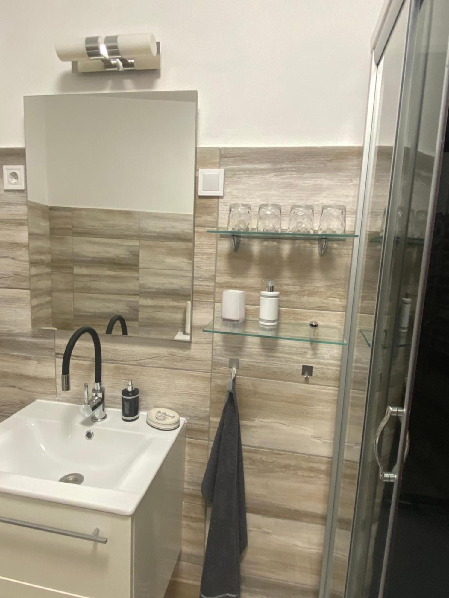 Villa Lipi - Home Away From Home Balatonszárszó Εξωτερικό φωτογραφία